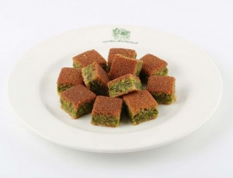 [Bassma Pistachio/Plt] Bassma Plate - Pistachio