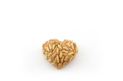 [Website] Box Of 12 Pieces Mini Heart-Shaped Almond Delight (Lozina)