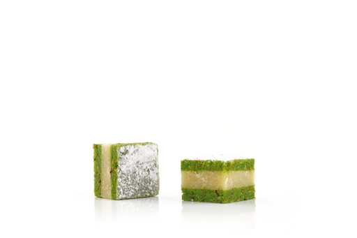 [Website] Box Of 900 Gr Hrisseh Pistachio & Almonds